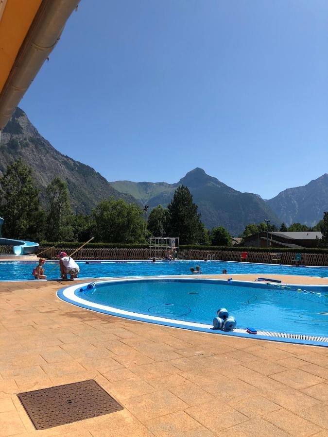 La Maison De La Montagne Le Bourg-d'Oisans Exterior photo